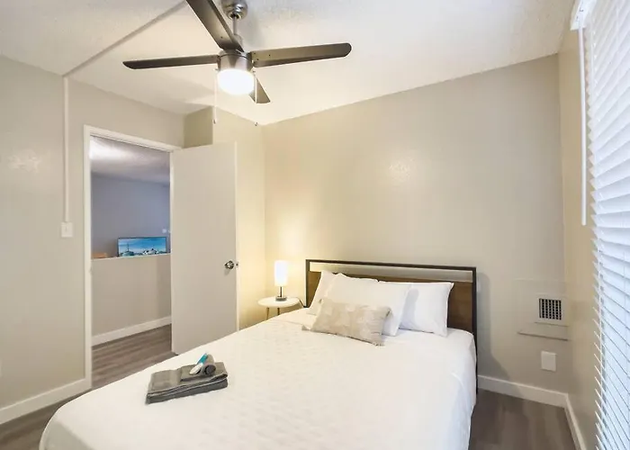 Updated With Pool - Close To Airport, Zoo, & Asu Phoenix