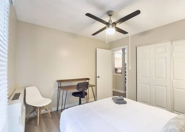 Updated With Pool - Close To Airport, Zoo, & Asu * Phoenix