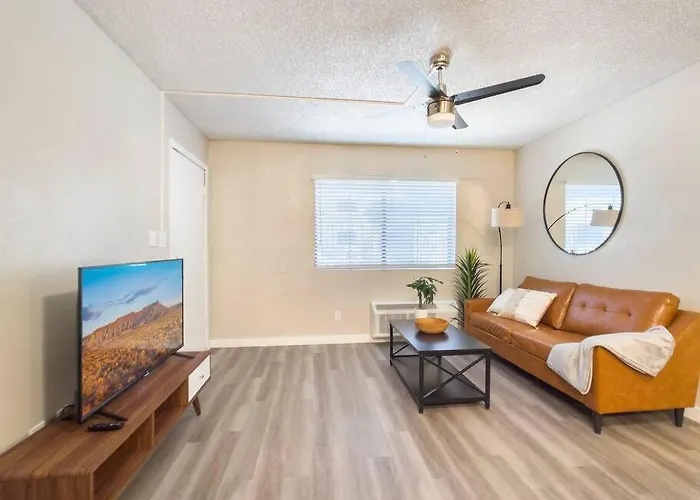 Apartment Updated With Pool - Close To Airport, Zoo, & Asu Phoenix
