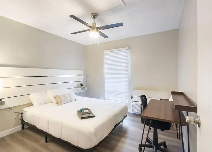 Updated With Pool - Close To Airport, Zoo, & Asu Apartment *